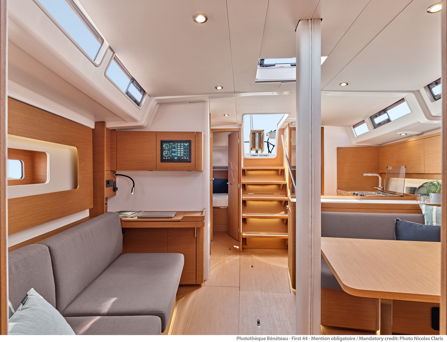 Beneteau First 44 — photo 13